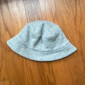 Banana Republic gray wool bucket hat